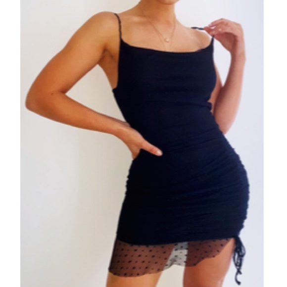 Pretty Little Thing - Cowl neck body-con dress - Picture 1 of 2